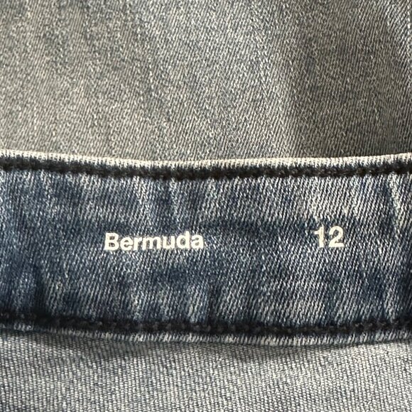 Sonoma Womens Bermuda Denim Shorts Size 12 Jorts Cotton Blend Vacation Beach - Picture 4 of 9